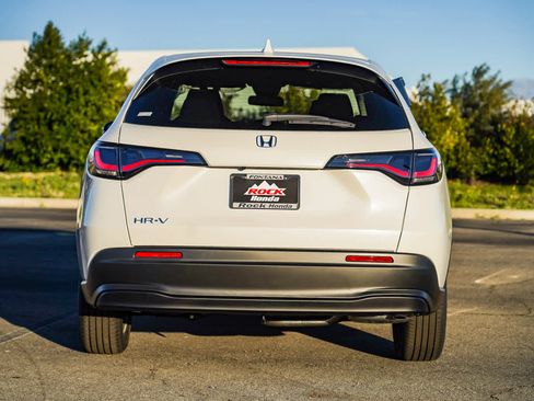 New 2026 Honda HR-V LX image 7