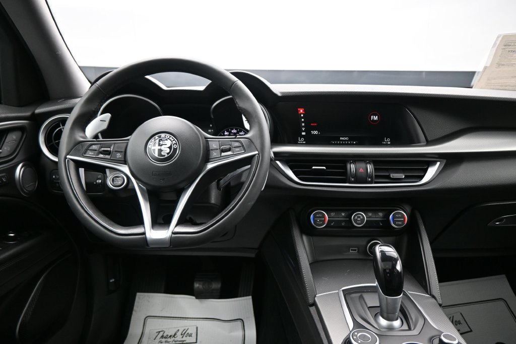Used 2019 Alfa Romeo Stelvio Ti w/ TI Performance Package AWD/4WD image 14