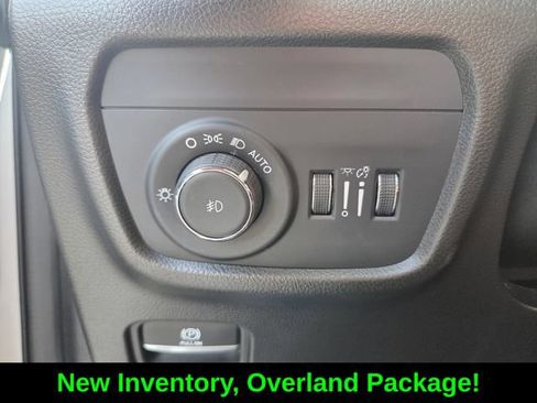 Certified 2023 Jeep Grand Cherokee Overland w/ Adv Protech Group III AWD/4WD image 22