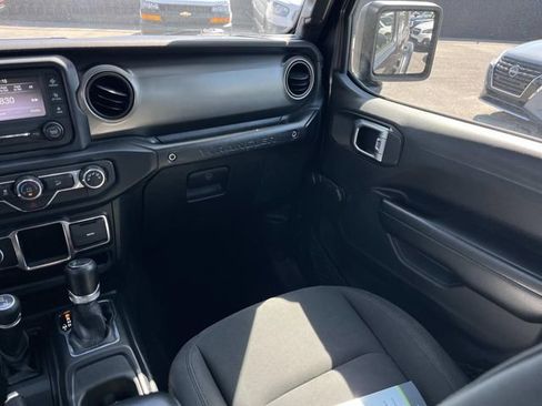 Used 2019 Jeep Wrangler Unlimited Sport AWD/4WD image 13