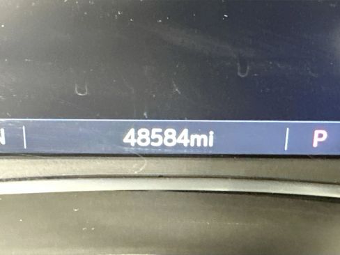 Used 2024 GMC Terrain SLT image 19