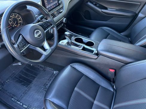 Used 2024 Nissan Altima 2.5 SR FWD image 7