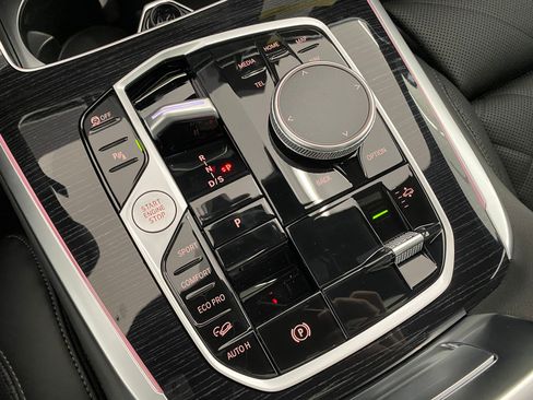 New 2026 BMW X7 xDrive40i w/ M Sport Package image 19