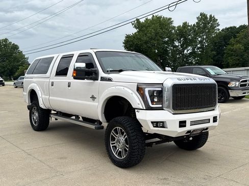 Used 2016 Ford F250 Platinum w/ FX4 Off-Road Package AWD/4WD image 16
