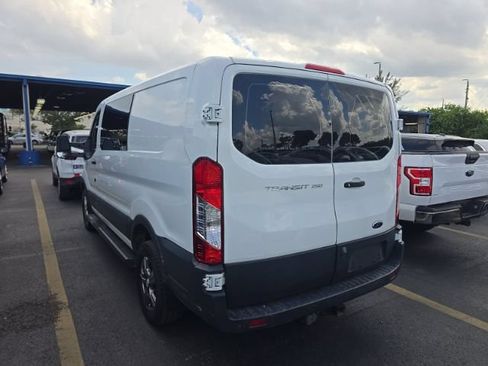 Used 2018 Ford Transit 250 130 Low Roof w/ Exterior Upgrade Package RWD image 2