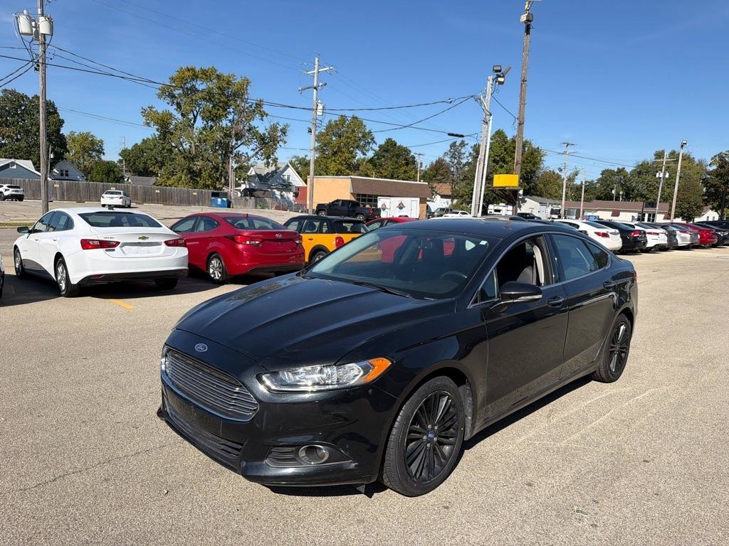Used 2014 Ford Fusion SE w/ Equipment Group 202A FWD image 4
