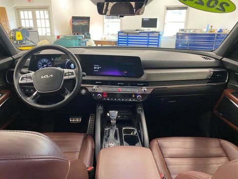 Used 2024 Kia Telluride SX image 9