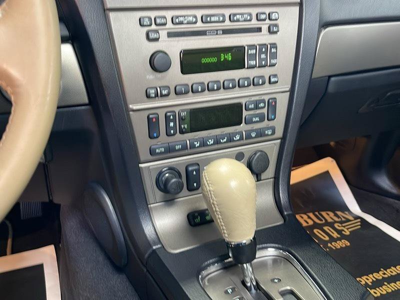 Used 2005 Ford Thunderbird RWD image 37