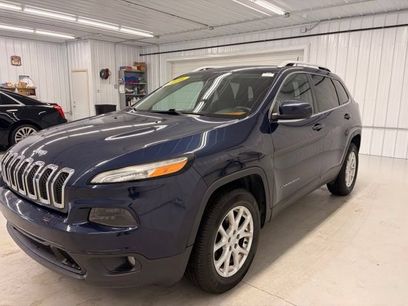 Used 2016 Jeep Cherokee Latitude w/ Comfort & Convenience Group