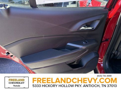 New 2026 Chevrolet Trax LT image 12