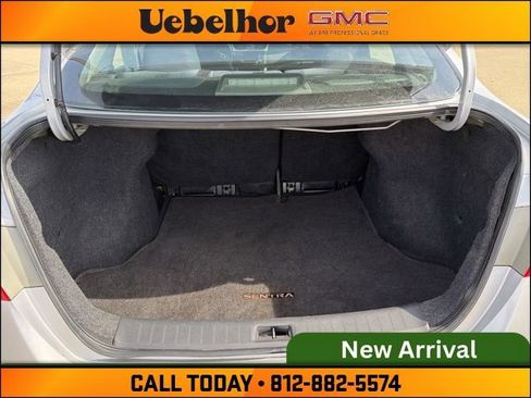 Used 2015 Nissan Sentra SV image 9