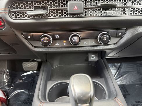 Used 2024 Honda HR-V Sport image 21