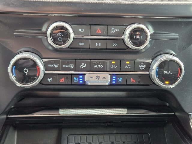 Used 2025 Ford F150 Platinum w/ Equipment Group 702A High AWD/4WD image 18