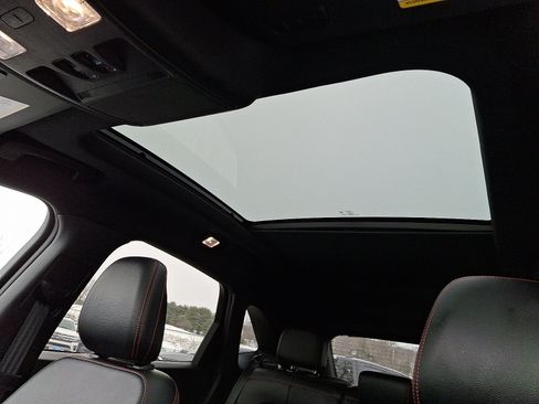 Certified 2023 Ford Escape ST-Line Elite w/ Premium Technology Package image 14