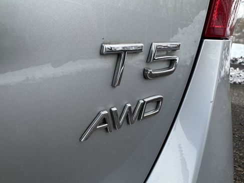 Used 2017 Volvo V60 T5 Cross Country w/ Convenience Package image 6