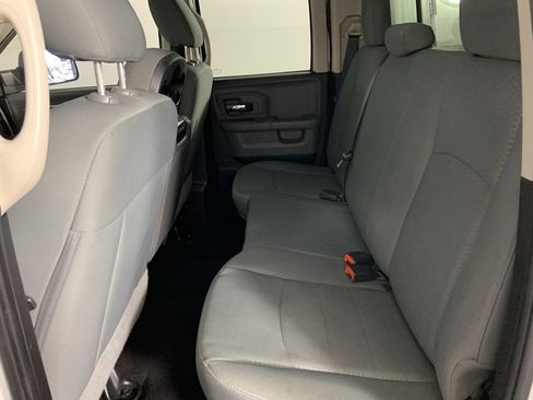 Used 2014 RAM 1500 Classic SLT w/ Luxury Group image 16