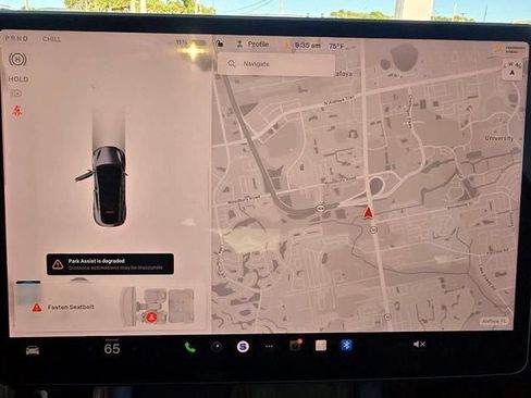 Used 2023 Tesla Model Y Long Range AWD/4WD image 12