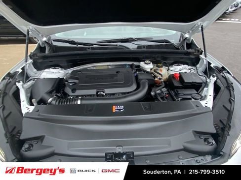 Certified 2025 Buick Envision Sport Touring image 33