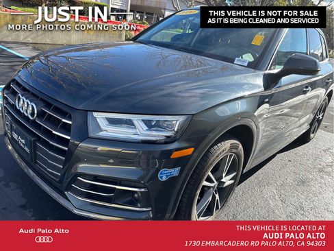 Used 2020 Audi Q5 e Premium Plus w/ Premium Plus Package image 1
