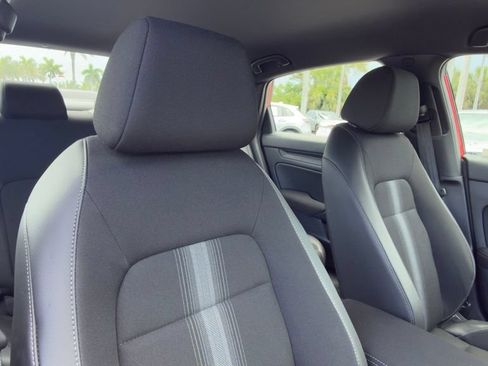 Used 2023 Honda Civic Sport image 8