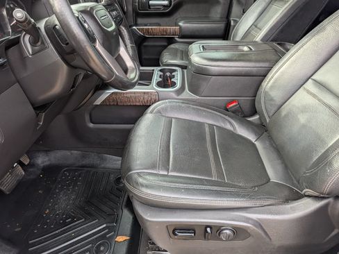Used 2021 GMC Sierra 1500 Denali w/ Denali Ultimate Package AWD/4WD image 9