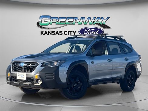 Used 2022 Subaru Outback Wilderness image 3