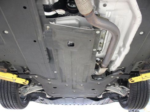 Used 2024 Jaguar XF R-Dynamic SE image 99