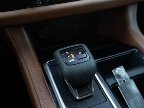 Used 2023 Nissan Pathfinder Platinum w/ Cargo Package image 34