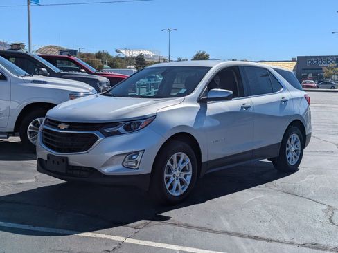 Used 2020 Chevrolet Equinox LT AWD/4WD image 9