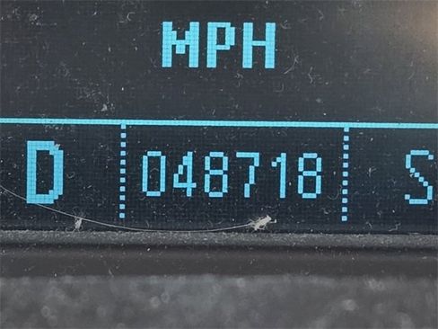 Used 2011 Buick Regal CXL image 24