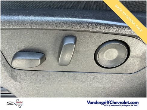 Used 2025 Chevrolet Silverado 2500 LT w/ Convenience Package AWD/4WD image 22