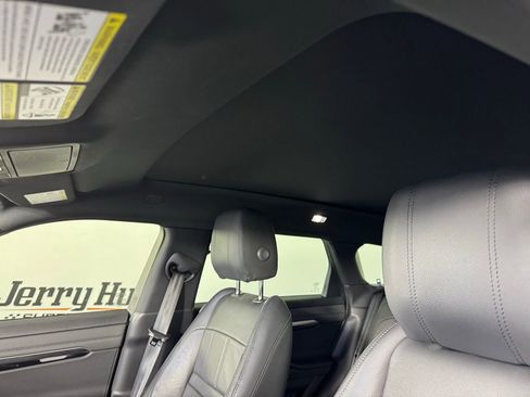 Used 2020 Land Rover Range Rover Evoque R-Dynamic SE image 3