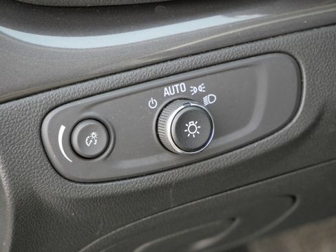 Used 2022 Buick Encore Preferred w/ Safety Package image 19