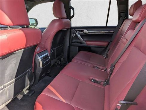 Used 2022 Lexus GX 460 Premium w/ Premium Plus Package image 19
