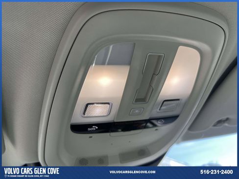 Used 2023 Volvo V60 B5 Cross Country Plus w/ Climate Package image 33