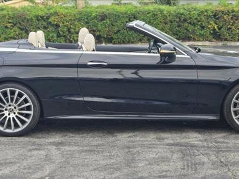 Used 2018 Mercedes-Benz C 300 Cabriolet image 11