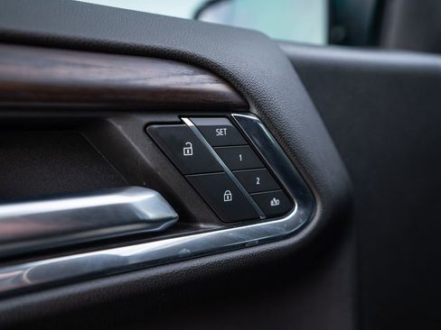 Used 2024 GMC Sierra 1500 SLT image 28