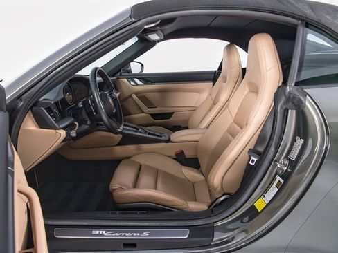 Used 2020 Porsche 911 Carrera S image 17