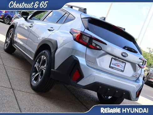 Used 2024 Subaru Crosstrek 2.0i Premium AWD/4WD image 4