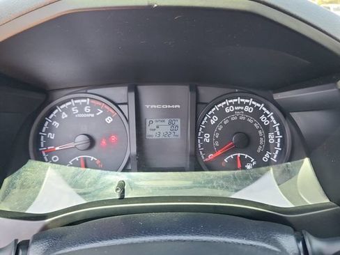 Used 2017 Toyota Tacoma SR w/ Tow Package AWD/4WD image 10