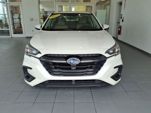 Used 2025 Subaru Legacy Limited AWD/4WD image 2