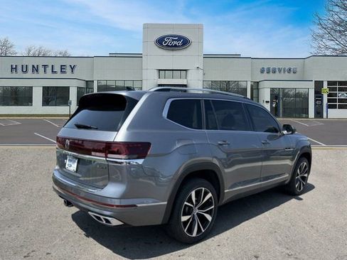 Used 2024 Volkswagen Atlas SEL Premium R-Line image 7
