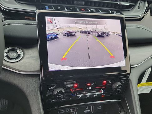 New 2023 Jeep Grand Cherokee 4WD 4xe image 13