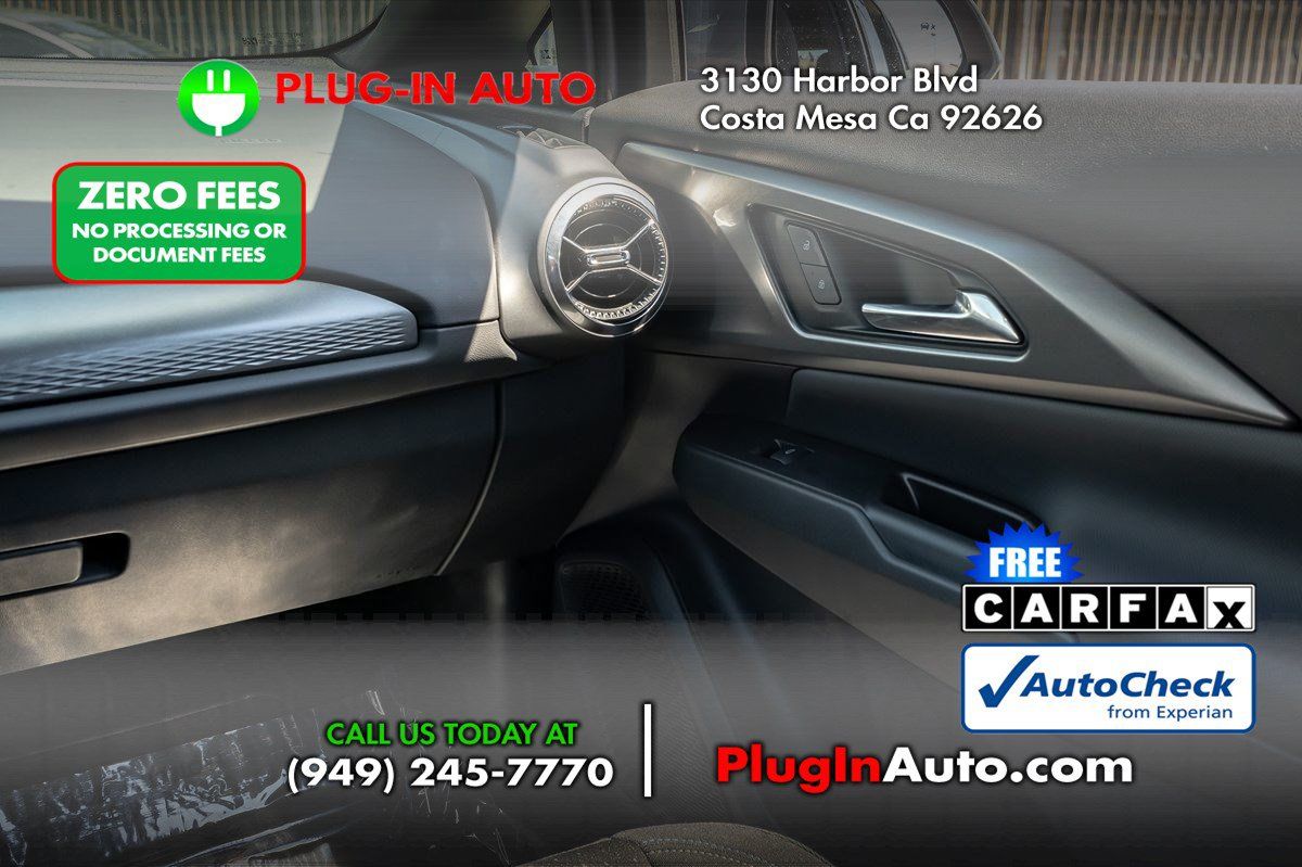Used 2025 Chevrolet Equinox EV LT FWD image 16