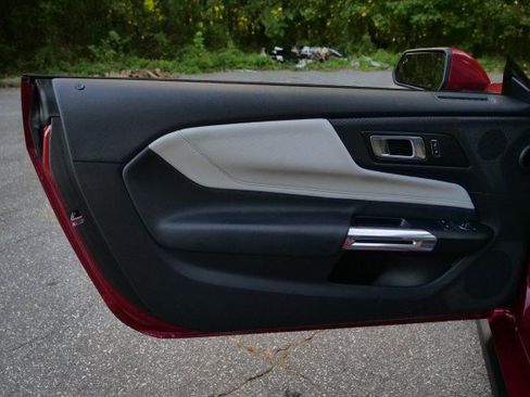 Used 2024 Ford Mustang GT Premium RWD image 30