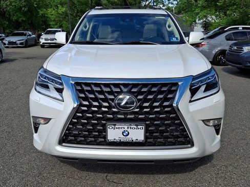 Used 2020 Lexus GX 460 Premium w/ Premium Package AWD/4WD image 2