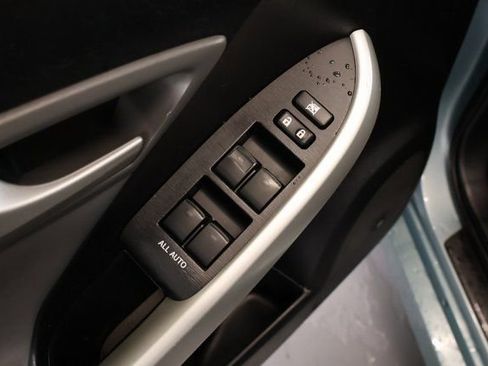 Used 2015 Toyota Prius Five image 10