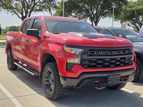 Used 2024 Chevrolet Silverado 1500 Custom Trail Boss w/ LPO, Dark Essentials Package AWD/4WD image 1