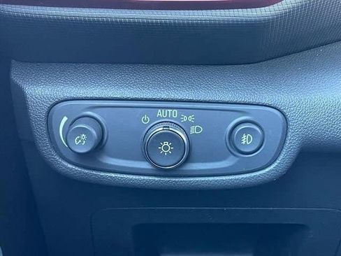 Used 2023 Chevrolet TrailBlazer RS w/ Convenience Package image 23