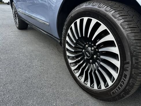 Certified 2020 Lincoln Navigator Black Label AWD/4WD image 11